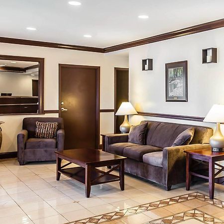 Comfort Inn & Suites Quakertown Buitenkant foto