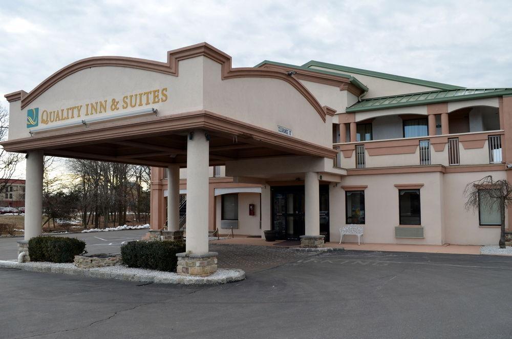 Comfort Inn & Suites Quakertown Buitenkant foto