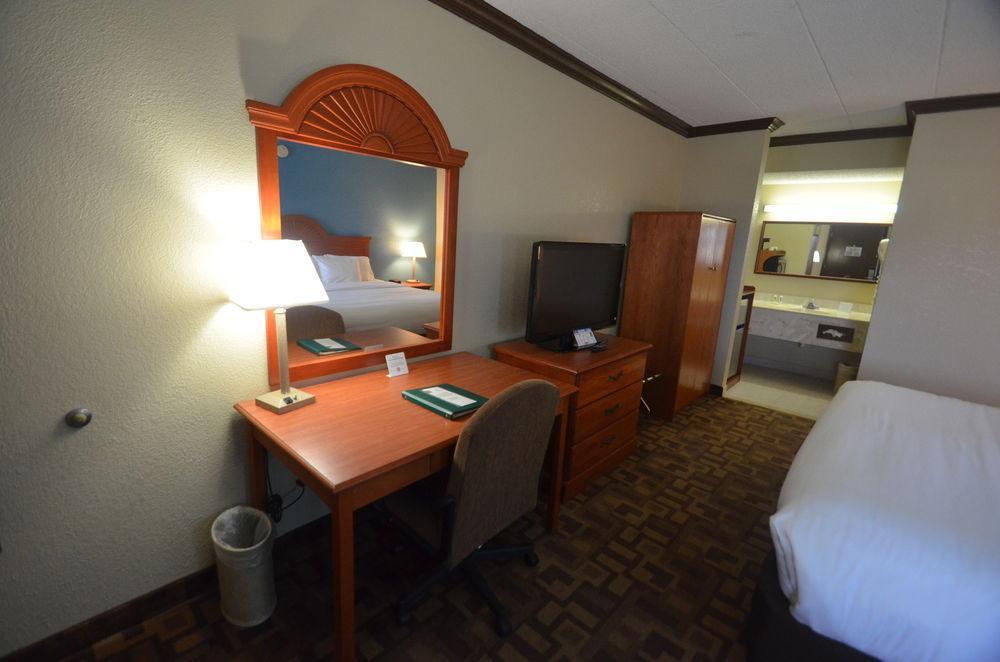 Comfort Inn & Suites Quakertown Buitenkant foto