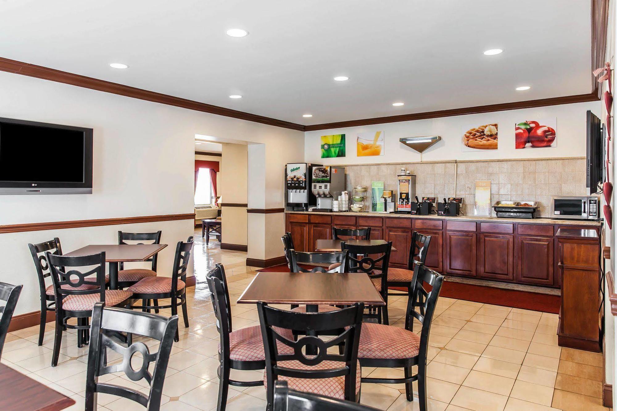 Comfort Inn & Suites Quakertown Buitenkant foto