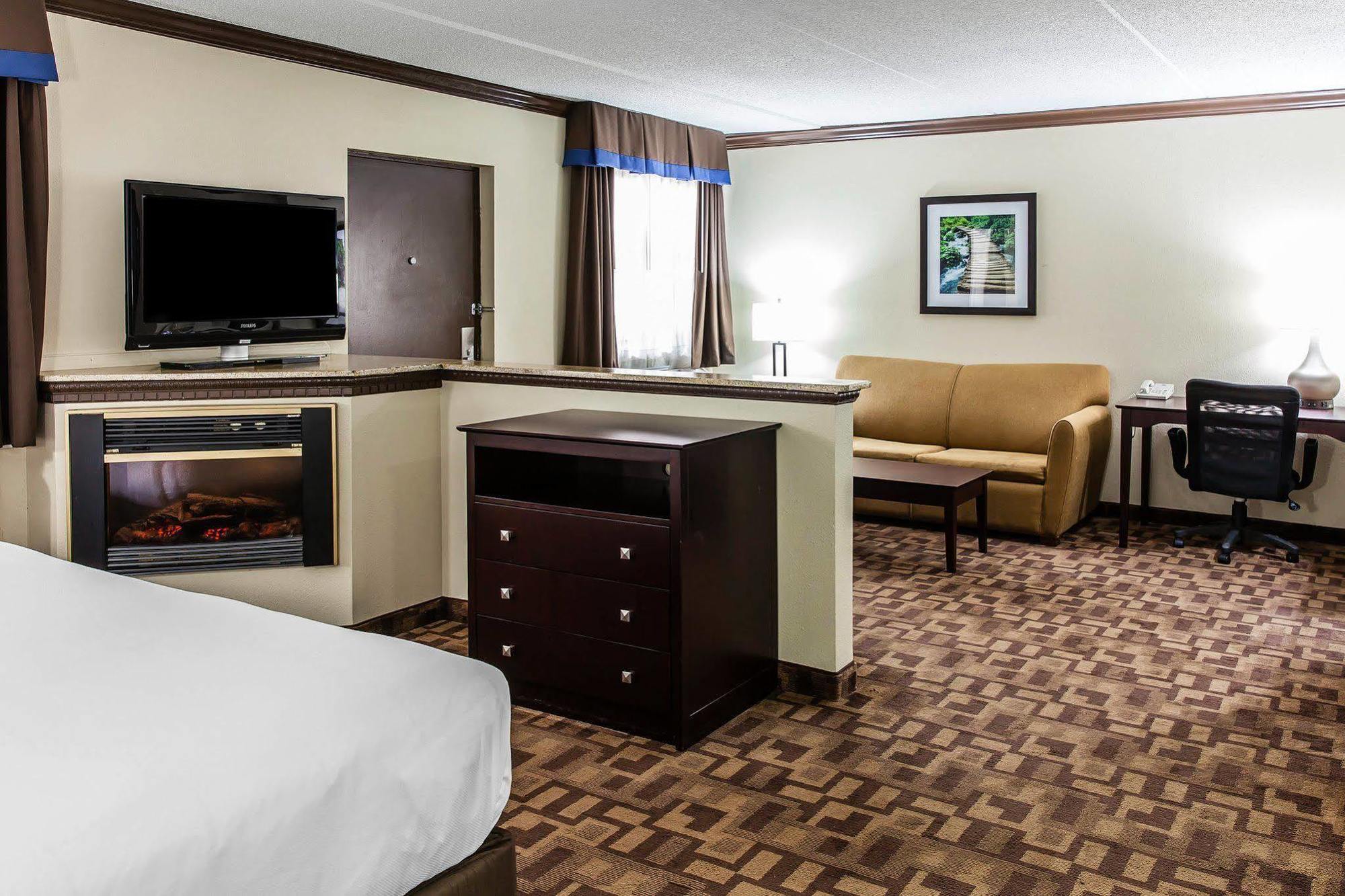 Comfort Inn & Suites Quakertown Buitenkant foto