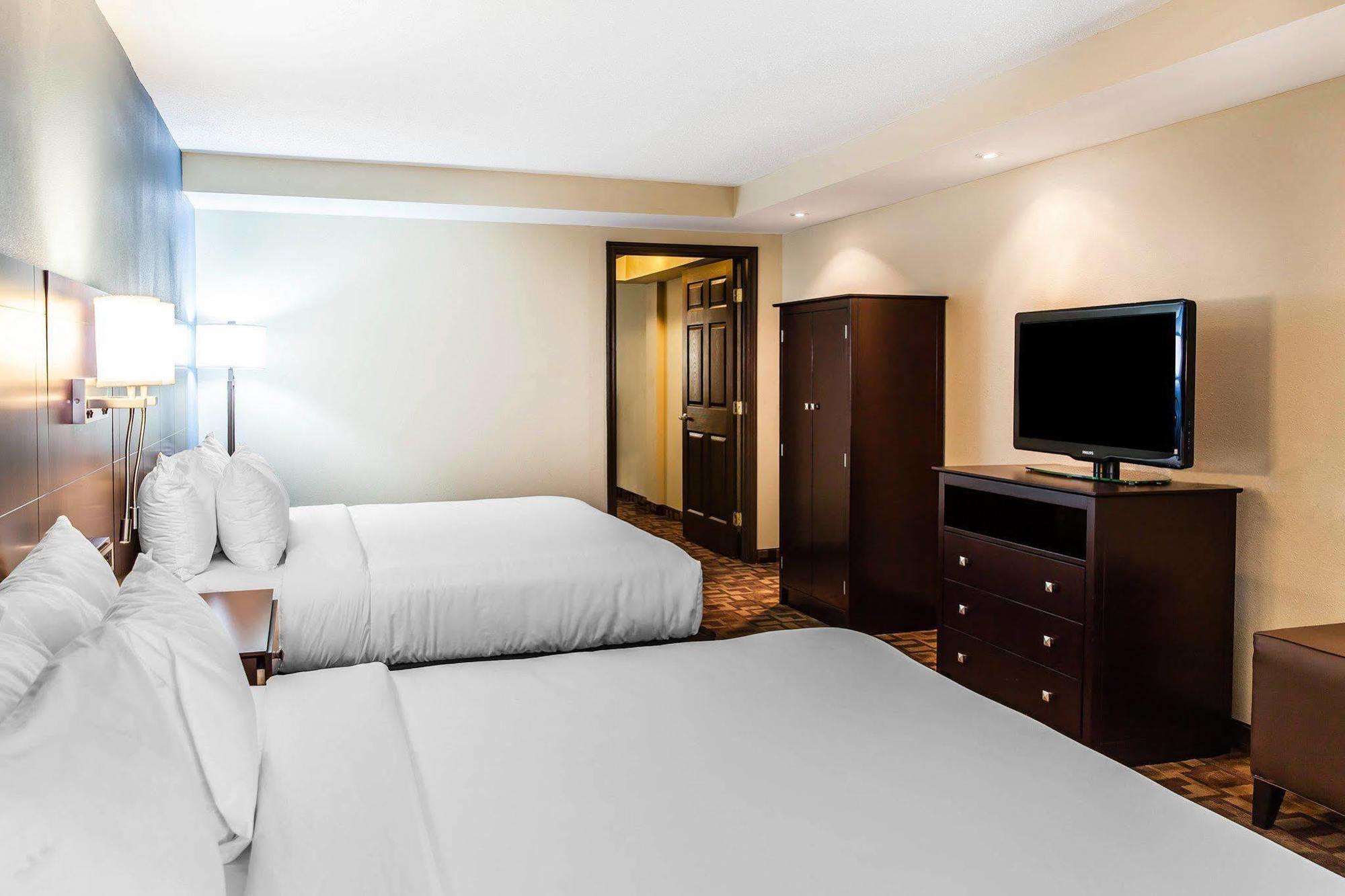 Comfort Inn & Suites Quakertown Buitenkant foto